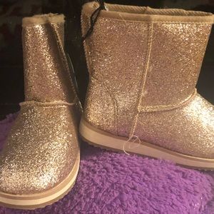 Brand new with Tags Wonder Nation Gold Glitter Boots